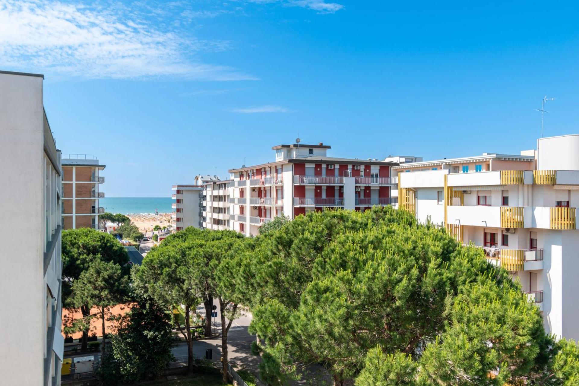 Continental B&B City Hotel Bibione Bagian luar foto