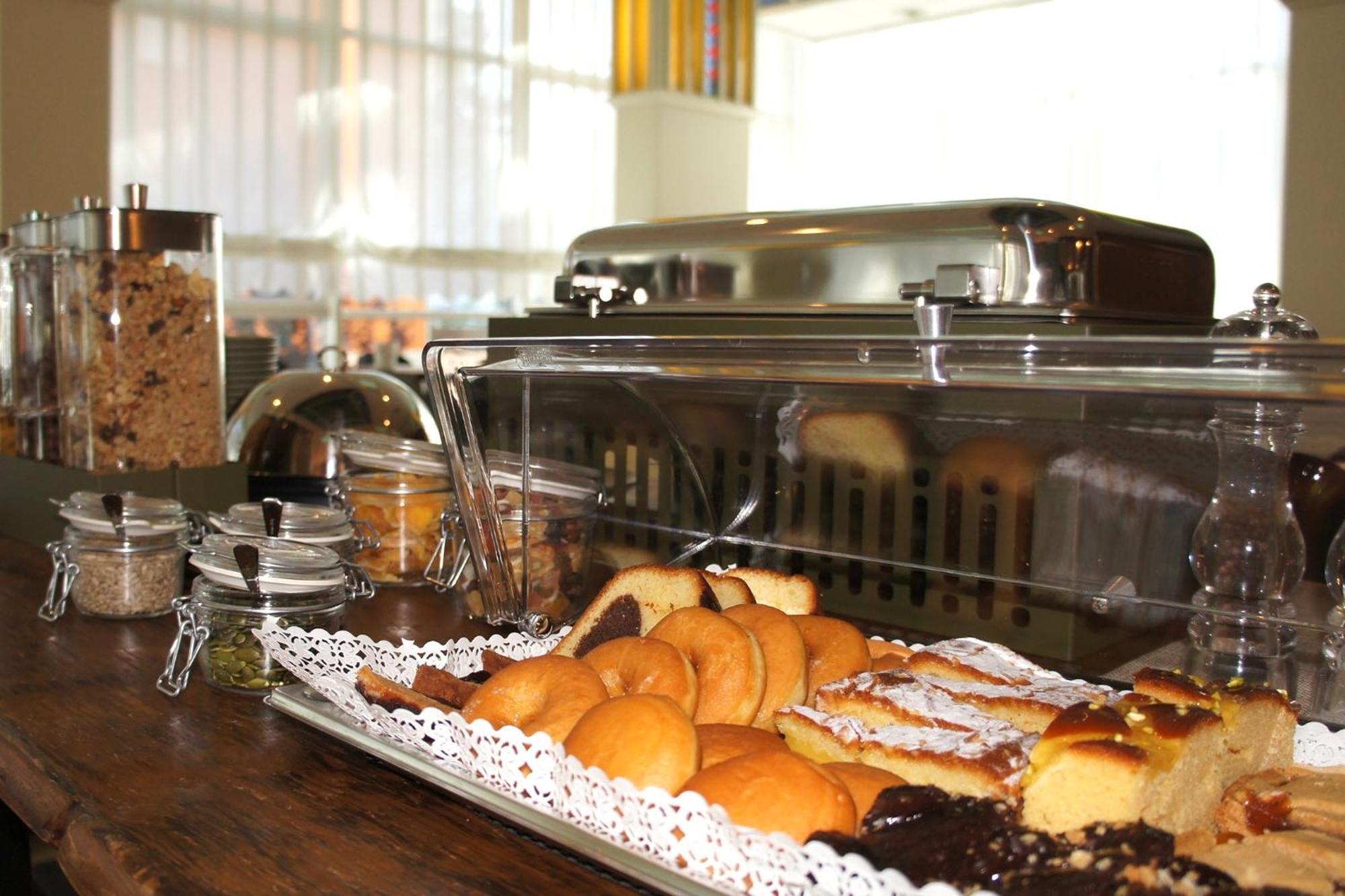 Continental B&B City Hotel Bibione Bagian luar foto